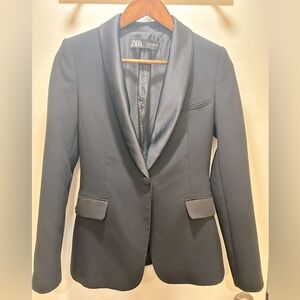 Zara black tuxedo blazer with satin lapel collar women’s size Small